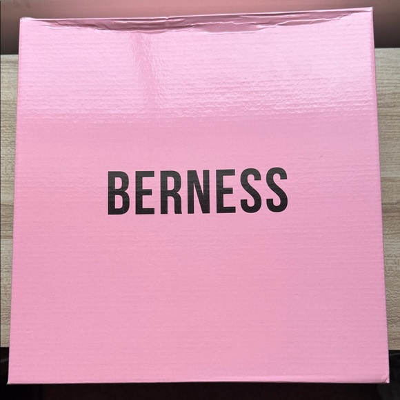 PRICE IS FIRM. Black Blocked Heel Booties (right foot bootie has scuff marks) - Picture 4 of 10